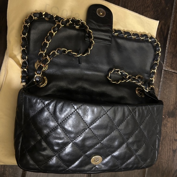 Chanel classic chain flap bag - Picture 8 of 11